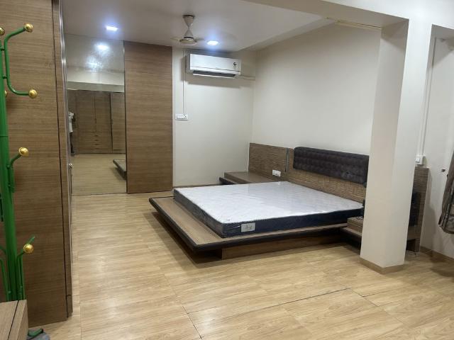 Rental | 4 BHK + 2800 Sq.Ft. Villa in Jolly Land CHS