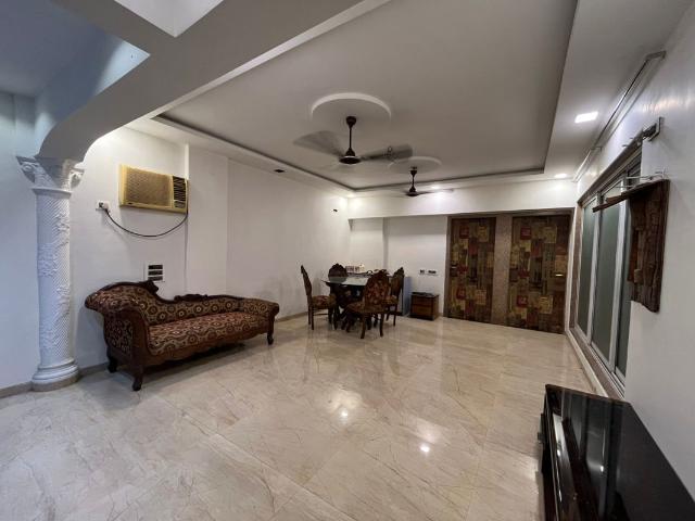 Rental | 4 BHK 2800 Sq.Ft. Apartment in Heramba CHS