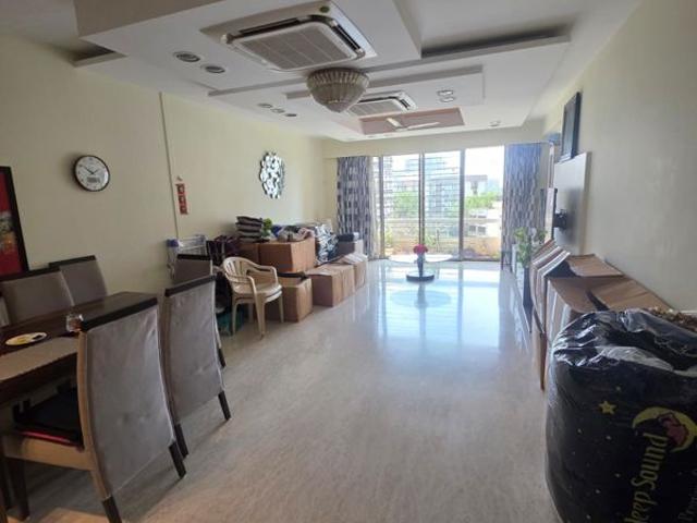 Rental | 4 BHK 2800 Sq.Ft. Apartment in Oberoi Realty Sky Heights