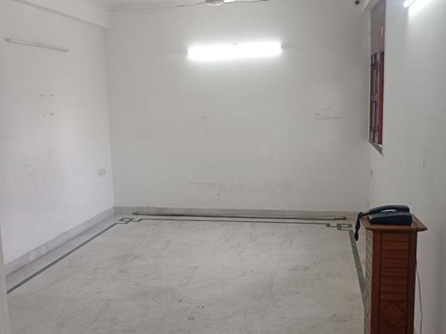 Rental | 4 BHK 2800 Sq.Ft. Apartment in Sector 12 Dwarka