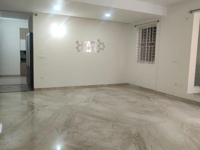 Rental | 4 BHK + 3000 Sq.Ft. Apartment in Kumara Sampurna