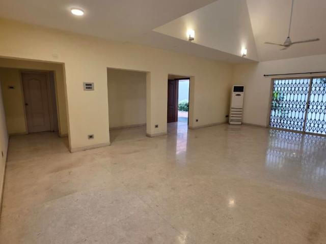 Rental | 4 BHK + 3000 Sq.Ft. Apartment in Vascon Marigold