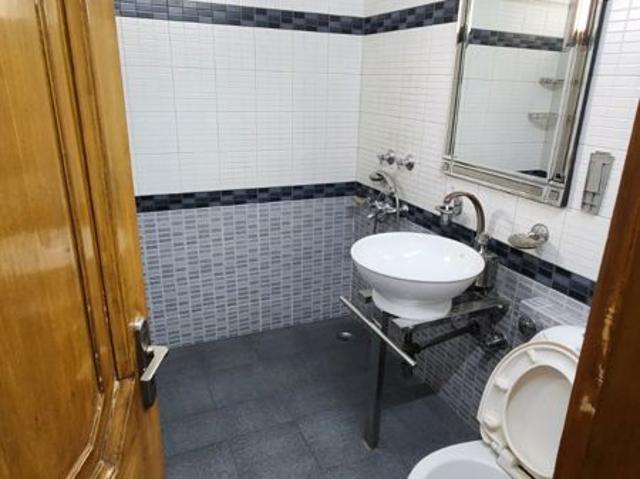 Rental | 4 BHK 300 Sq.Yd. Independent House in DLF Phase I