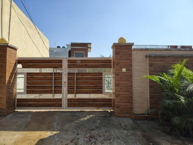 Rental | 4 BHK + 300 Sq.Yd. Independent House in Kurali