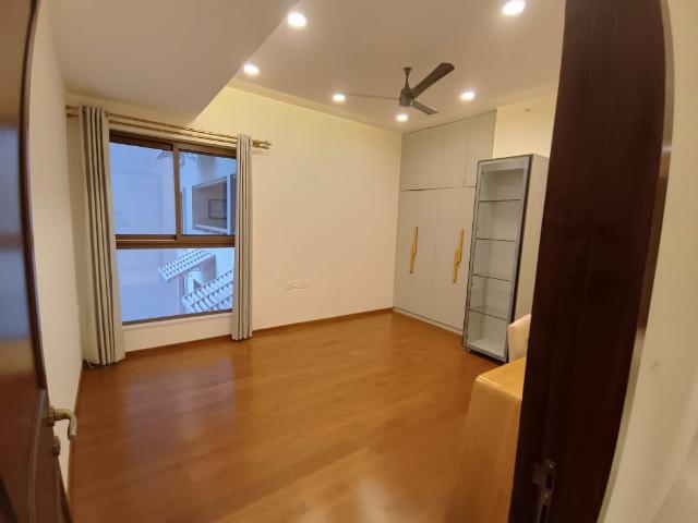Rental | 4 BHK 3027 Sq.Ft. Apartment in Prestige Leela Residency