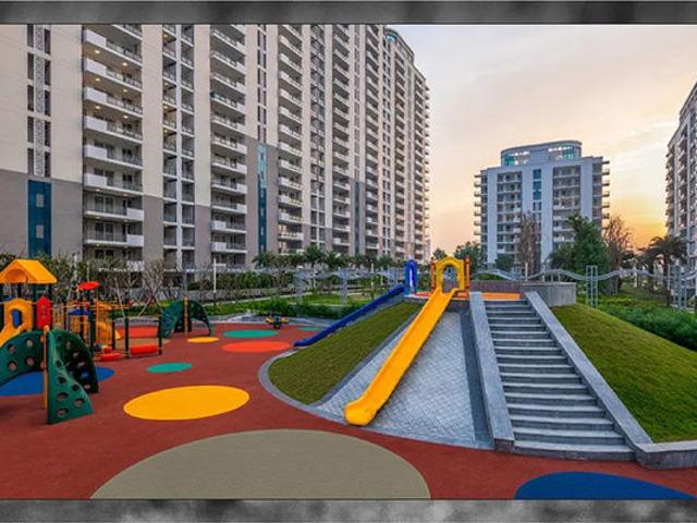 Rental | 4 BHK 3025 Sq.Ft. Apartment in DLF The Ultima