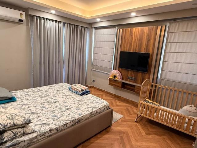 Rental | 4 BHK 3025 Sq.Ft. Independent House in Sector 22
