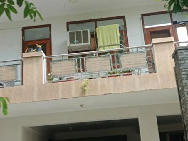Rental | 4 BHK 325 Sq.Yd. Villa in Greater Kailash II
