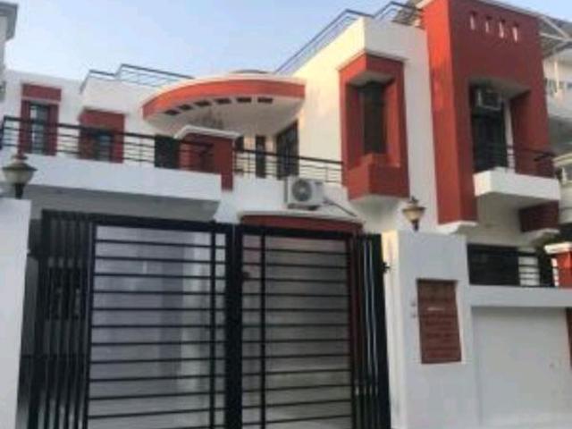 Rental | 4 BHK + 3200 Sq.Ft. Villa in Vishal Khand