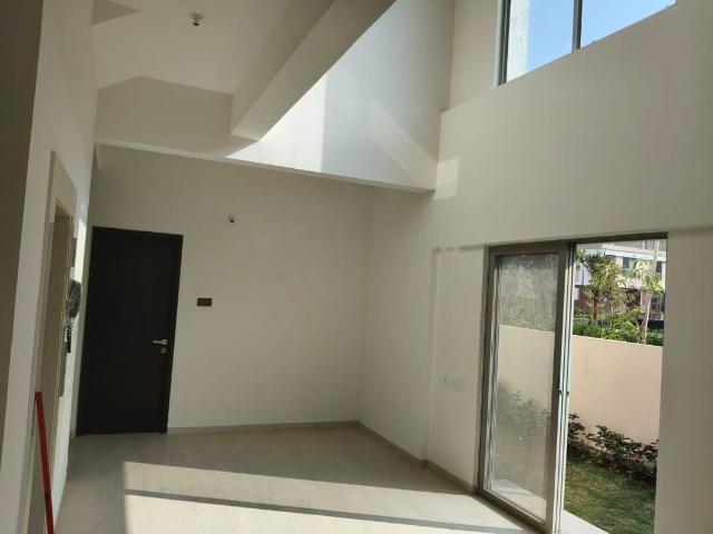 Rental | 4 BHK 3380 Sq.Ft. Apartment in Kolte Patil I Ven Row House