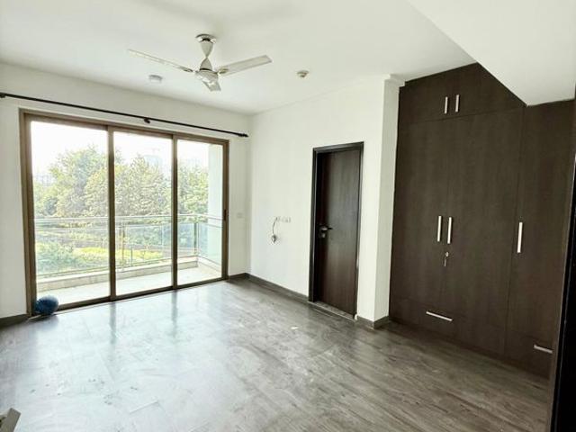 Rental | 4 BHK 3320 Sq.Ft. Apartment in Dhani