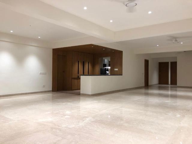 Rental | 4 BHK 3427 Sq.Ft. Penthouse in Regency Place