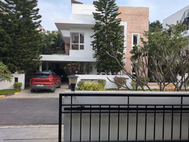 Rental | 4 BHK 3500 Sq.Ft. Villa in Aparna Cyber County