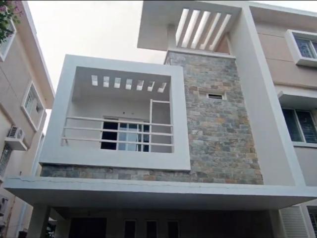 Rental | 4 BHK + 3500 Sq.Ft. Villa in Manjeera Purple Town