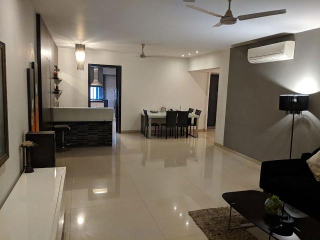 Rental | 4 BHK + 3500 Sq.Ft. Apartment in Oberoi Sky Gardens