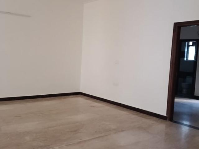 Rental | 4 BHK 3500 Sq.Ft. Apartment in Lord Krishna Apartment