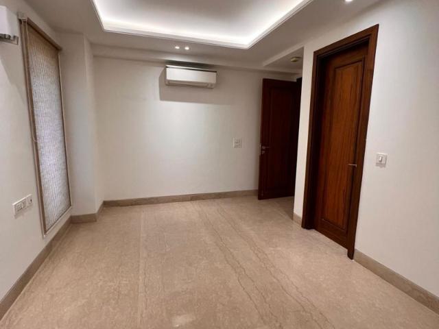 Rental | 4 BHK 350 Sq.Yd. Apartment in Greater Kailash I