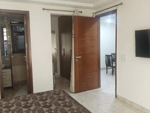 Rental | 4 BHK 3700 Sq.Ft. Villa in Sector 52