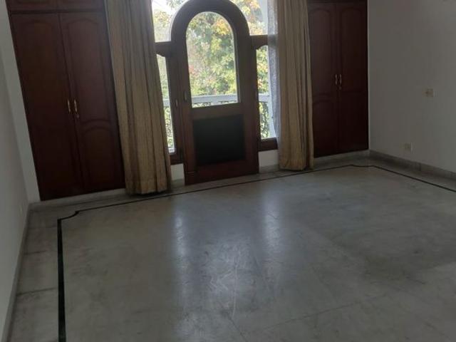 Rental | 4 BHK 402 Sq.Yd. Apartment in Shanti Niketan