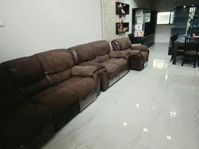 Rental | 4 BHK + 4250 Sq.Ft. Villa in Kumar City Bungalows