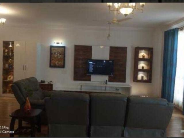 Rental | 4 BHK 4275 Sq.Ft. Apartment in Prestige Shantiniketan
