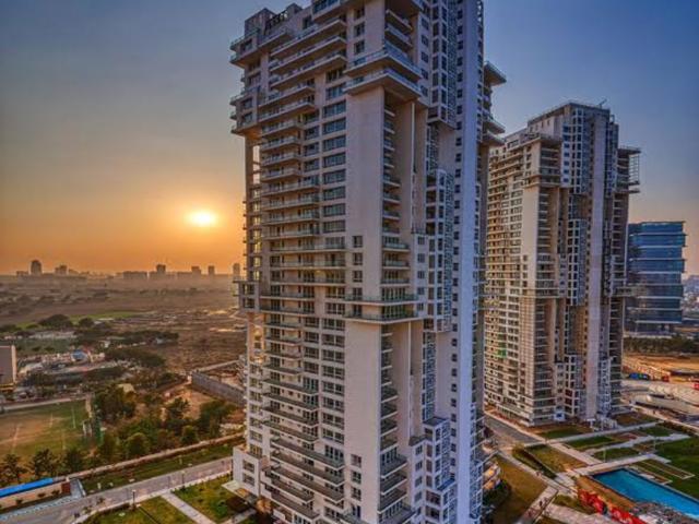 Rental | 4 BHK + 4279 Sq.Ft. Apartment in Pioneer Araya