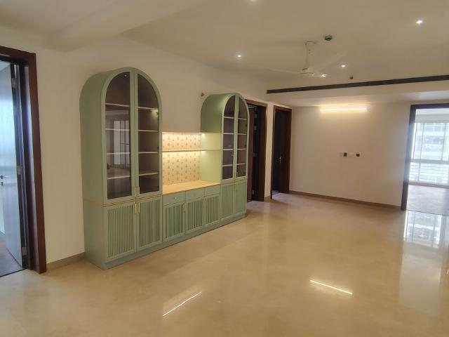 Rental | 4 BHK + 4239 Sq.Ft. Apartment in Prestige White Meadows