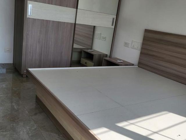 Rental | 4 BHK 4583 Sq.Ft. Apartment in Laxman Nagar