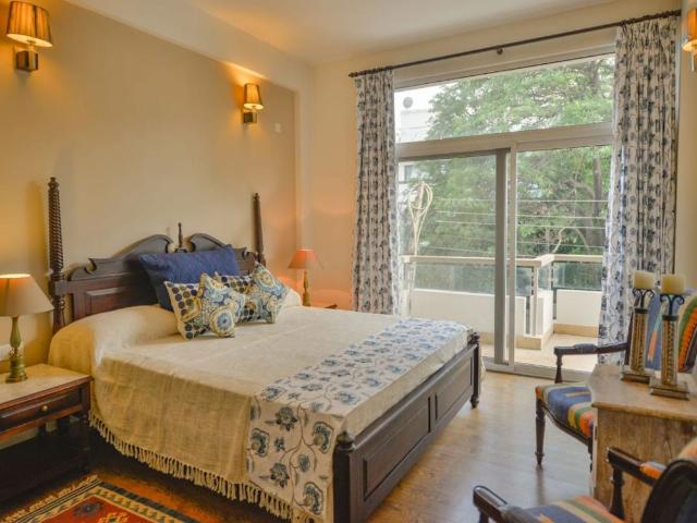 Rental | 4 BHK + 4500 Sq.Ft. Apartment in Panchsheel Park