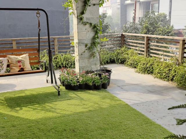 Rental | 4 BHK + 450 Sq.Mt. Independent House in RWA Apartments Sector 51