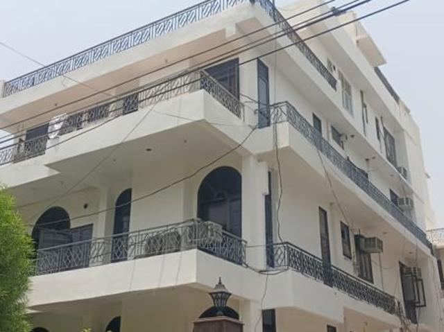 Rental | 4 BHK + 450 Sq.Yd. Villa in Anand Niketan