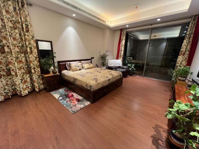 Rental | 4 BHK + 4700 Sq.Ft. Apartment in Gulshan Dynasty