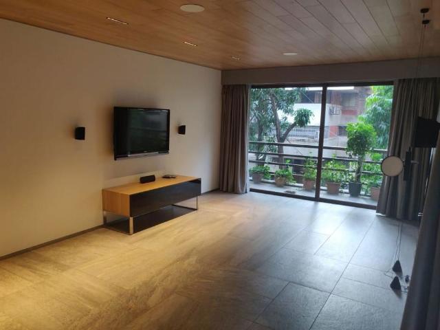 Rental | 4 BHK 4800 Sq.Ft. Apartment in Oberoi Crest