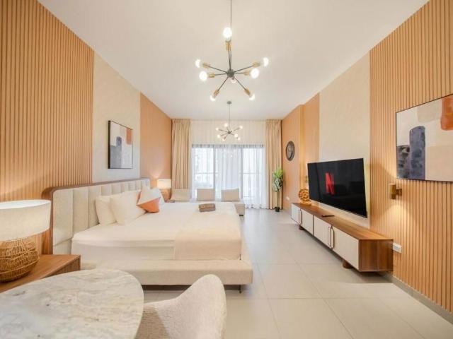 Rental | 4 BHK 500 Sq.Yd. Apartment in Greater Kailash