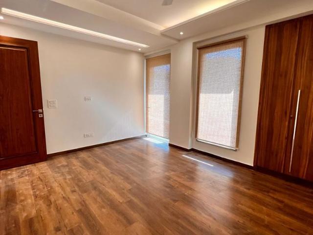 Rental | 4 BHK 500 Sq.Yd. Apartment in Greater Kailash II