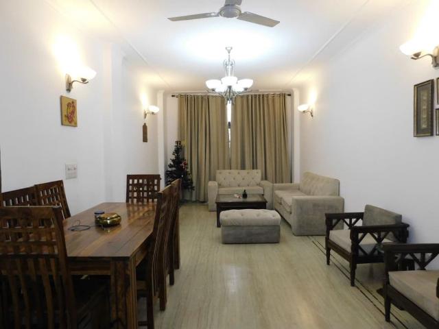 Rental | 4 BHK 500 Sq.Yd. Apartment in New Friends Colony