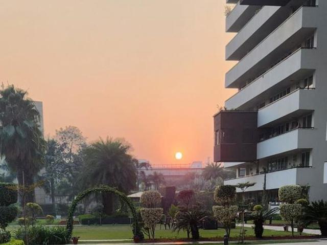 Rental | 4 BHK + 5350 Sq.Ft. Apartment in Salcon The Verandas