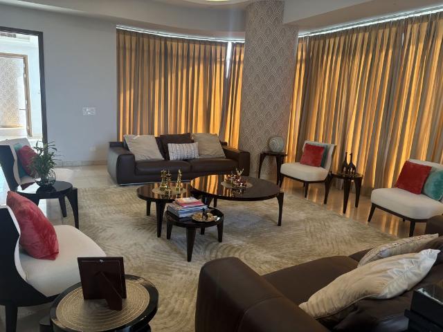 Rental | 4 BHK + 6000 Sq.Ft. Apartment in Paras Quartier
