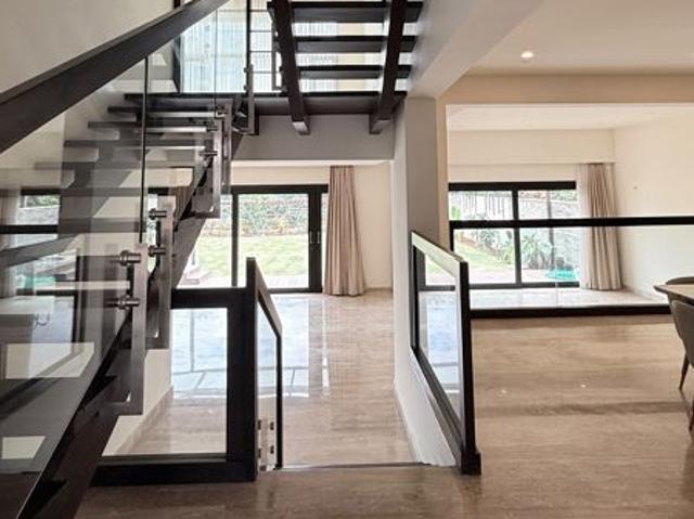 Rental | 4 BHK + 6500 Sq.Ft. Villa in Embassy Grove