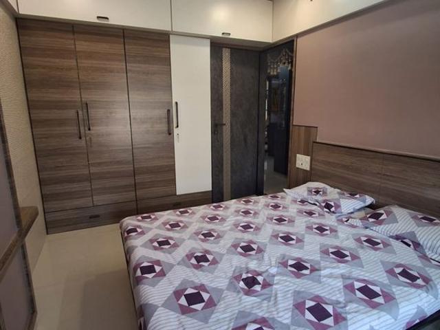 Rental | 4 BHK 800 Sq.Ft. Apartment in Nensey Cottage CHS