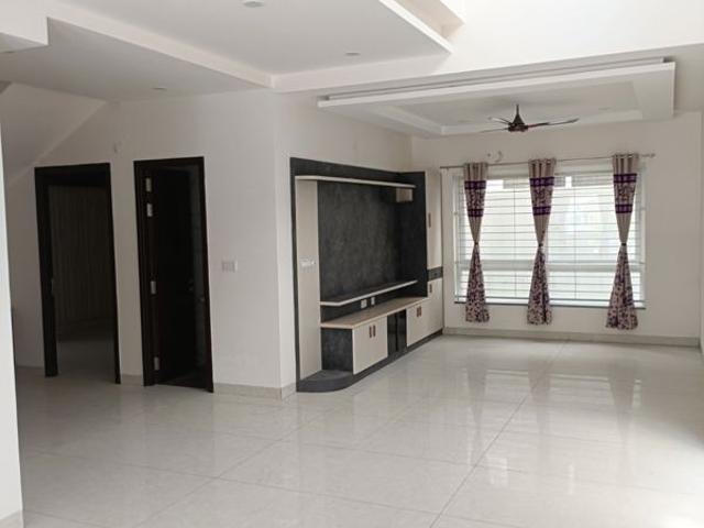 Rental | 4 BHK + Basement,Store Room 3500 Sq.Ft. Villa in Muppas Indraprastha