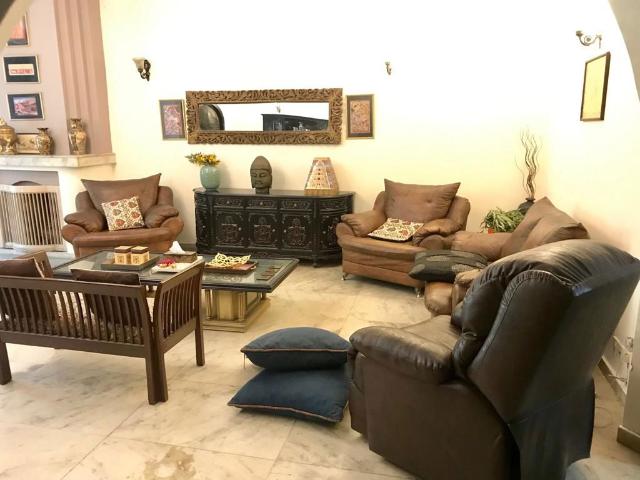 Rental | 4 BHK + Extra Room 400 Sq.Yd. Independent House in Vasant Vihar