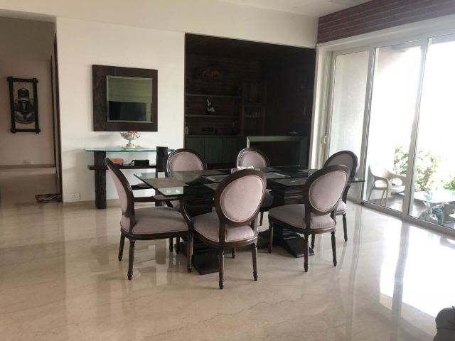 Rental | 4 BHK + Extra Room 2300 Sq.Ft. Apartment in Windsor Grande Residences