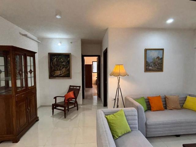Rental | 4 BHK + Extra Room 2955 Sq.Ft. Apartment in Shapoorji Pallonji Vanaha Golfland