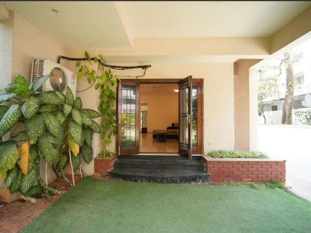 Rental | 4 BHK + Servant Room,Basement 4275 Sq.Ft. Apartment in Alpine Manor