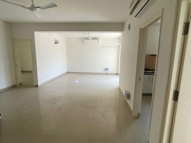 Rental | 4 BHK + Servant Room,Extra Room 2000 Sq.Ft. Apartment in Emaar Emerald Floors Premier