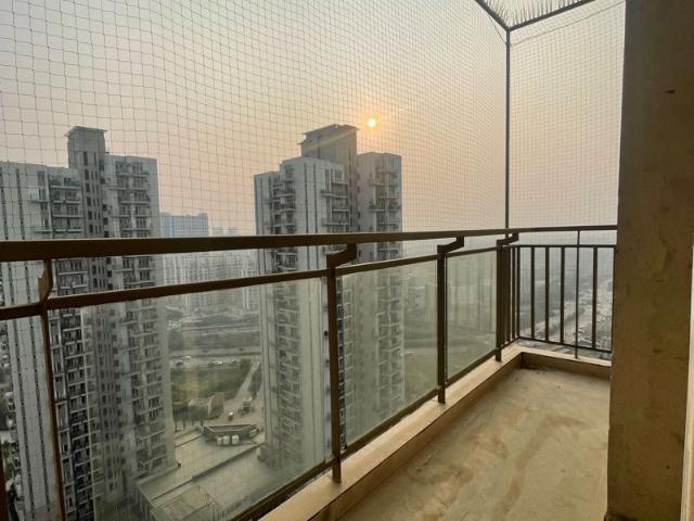 Rental | 4 BHK + Servant Room,Extra Room 2558 Sq.Ft. Apartment in Conscient Heritage Max II