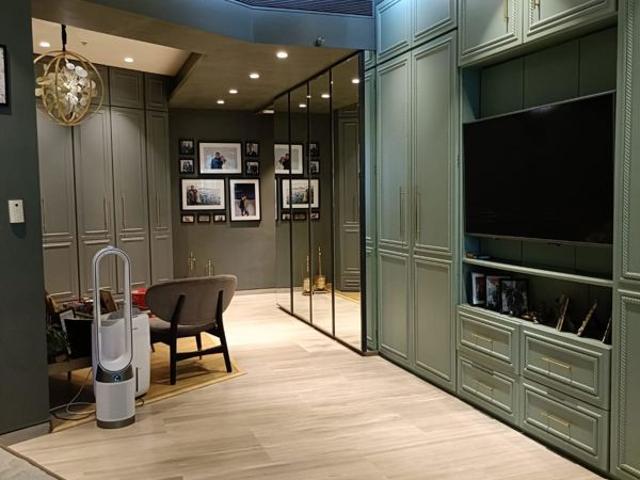 Rental | 4 BHK + Servant Room,Extra Room 2770 Sq.Ft. Apartment in Lodha World One