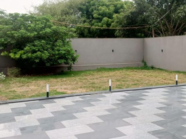 Rental | 4 BHK + Servant Room,Extra Room 3000 Sq.Ft. Villa in Vasant Kunj