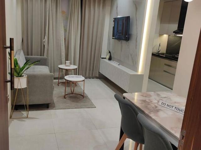 Rental | 4 BHK + Servant Room,Extra Room 3270 Sq.Ft. Apartment in Provenance Four Seasons Private Residences